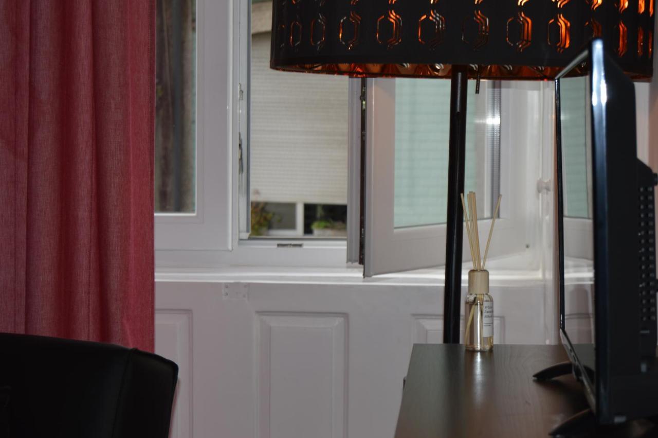 Apartment Almada Downtown - By Guest *